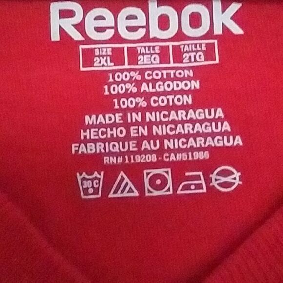 Chicago Blackhawks T Shirt 2013 Duncan Keith #2 - Picture 3 of 9
